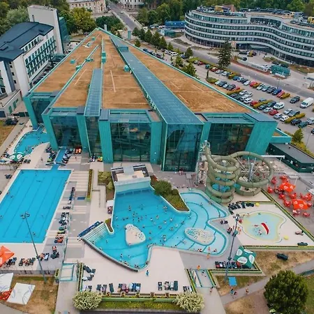 Szechenyi Szechenyi Ter 13 * Esztergom