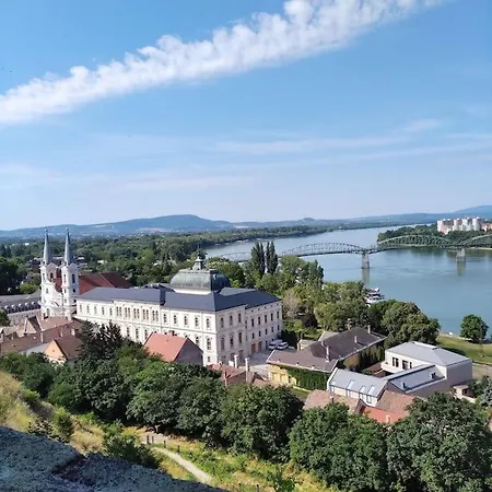 Széchenyi Széchenyi Tér 13 Esztergom